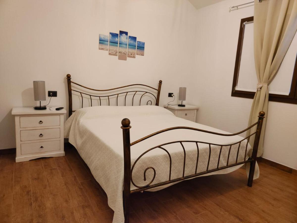 Casa Janas Affittacamere Bed & Breakfast Piscinas Exterior photo